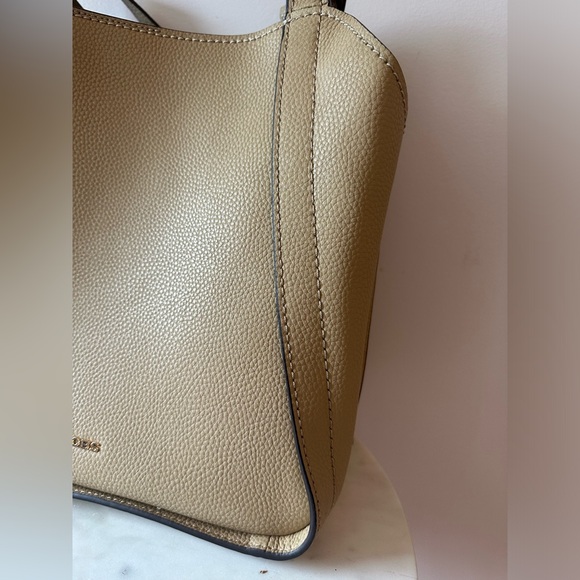 EXCELLENT CONDITION - MARC JACOBS “The Director” Faux Leather Large Tote - Tan - Picture 4 of 15